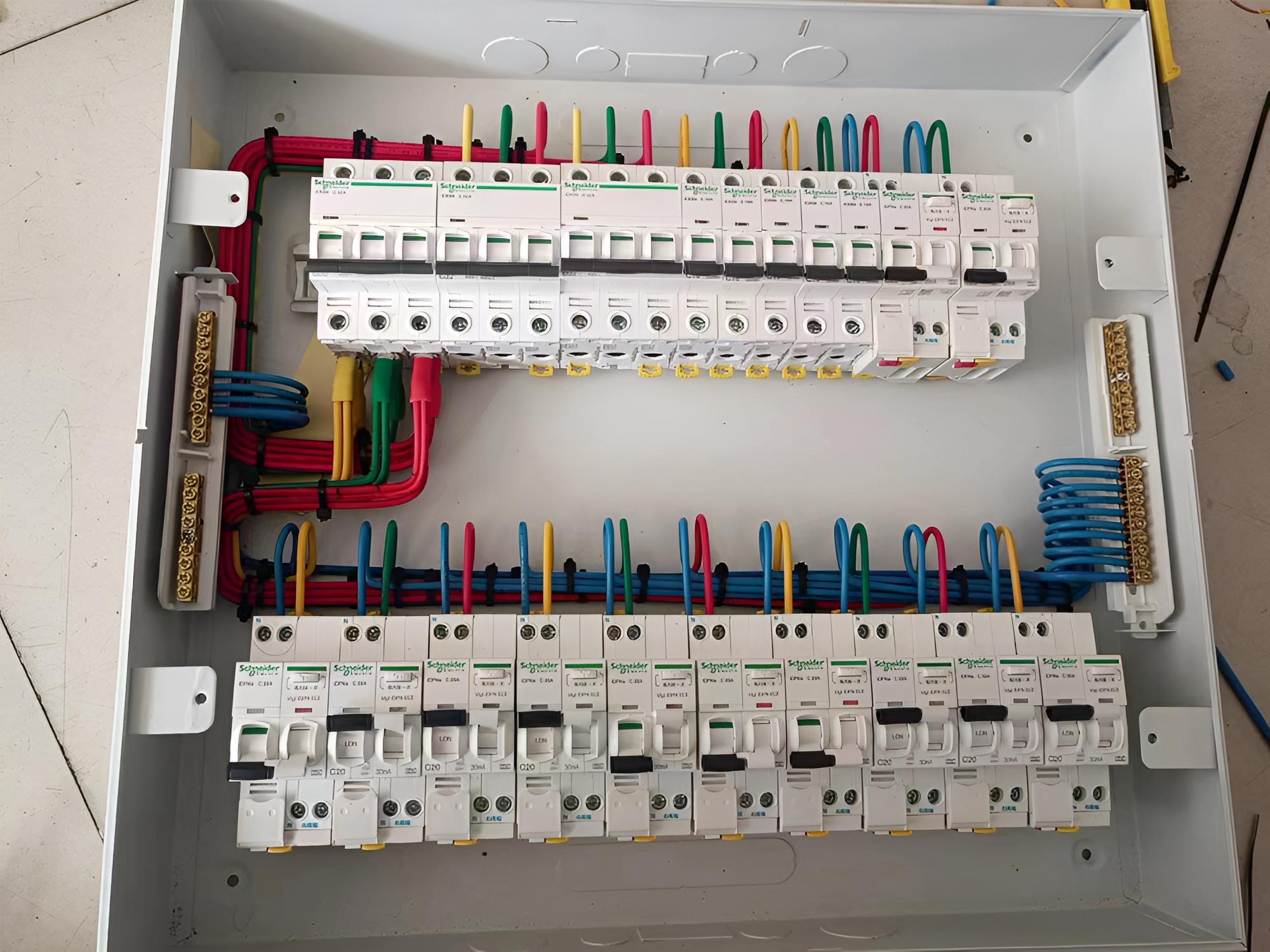 綜合配電箱-新一能綜合控制柜廠家